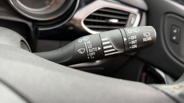 Vauxhall Astra 1.4T 16V 150 SRi Nav 5dr Petrol Estate